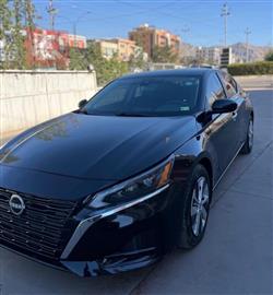 نيسان ألتيما